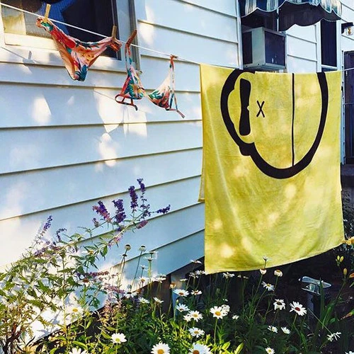 Sun Bum Plush | Beach Towel | Funky Head Turning Design | Large Sized | Sunbum Australia - Image 3